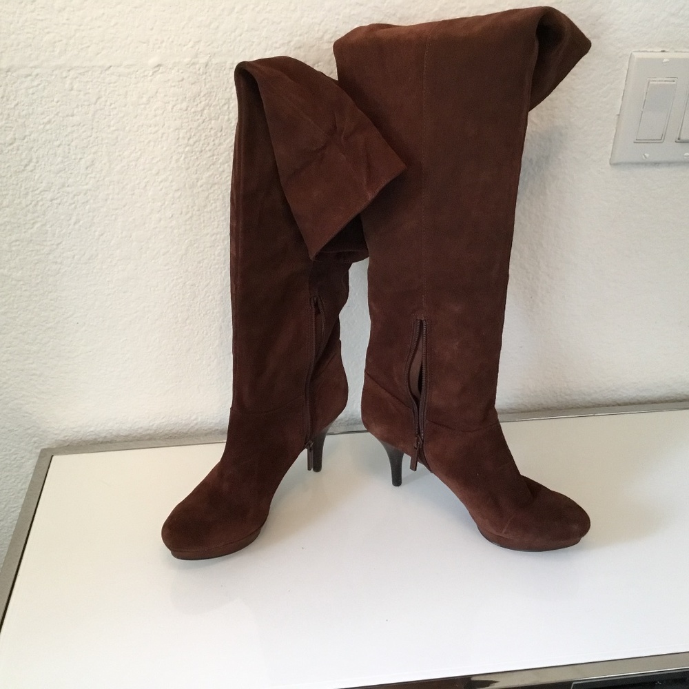 NWB Nine West over the Knee suede wide calf boots